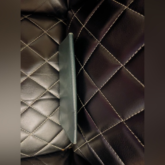 Louis Vuitton Green Taiga Wallet - COPY - Picture 4 of 8